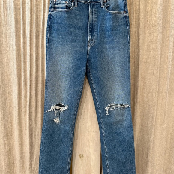 MOTHER 
“Rider” ankle fray. 
Size 27
 “party like a pirate” wash - Picture 5 of 8